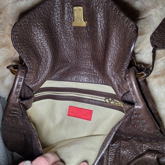 Valentino Garavani Couture - Red Label: Brown Leather Shoulder Bag | Italy - Picture 6 of 11